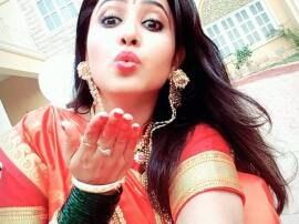 Sana Amin Sheikh gives befitting reply to haters who called her a non-Muslim Sana Amin Sheikh gives befitting reply to haters who called her a non-Muslim