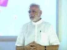 At Town Hall, Modi reasserts his vikas agenda