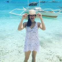 Pooja Batra Flaunts Her BIKINI Body While Holidaying In Philippines