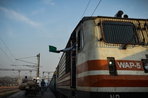 Rajasthan: Dutch tourist takes wrong train, dies after jumping off of it Rajasthan: Dutch tourist takes wrong train, dies after jumping off of it