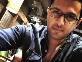 Vatsal Sheth shoots with sprained neck Vatsal Sheth shoots with sprained neck