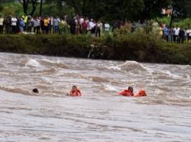 Bus wreckage of Maharashtra bridge tragedy found Bus wreckage of Maharashtra bridge tragedy found