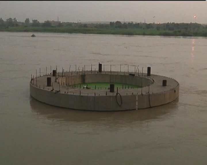 Yamuna receding; old bridge shut, 15 trains cancelled