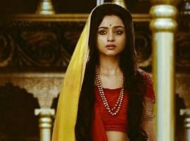 Madirakshi loses someone close to her heart! Madirakshi loses someone close to her heart!