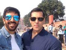 HAHA: Salman Khan played a COOL prank on Kabir Khan!