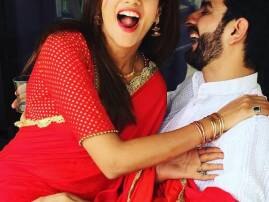 Megha Gupta and Siddhant Karnick's FIRST PICTURE post-wedding is here!  Megha Gupta and Siddhant Karnick's FIRST PICTURE post-wedding is here!