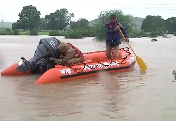 Heavy rains lash Madhya Pradesh; 17 dead in various incidents Heavy rains lash Madhya Pradesh; 17 dead in various incidents