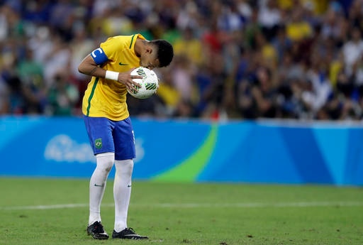 Olympics: With Neymar struggling, Brazilian soccer fans turn to