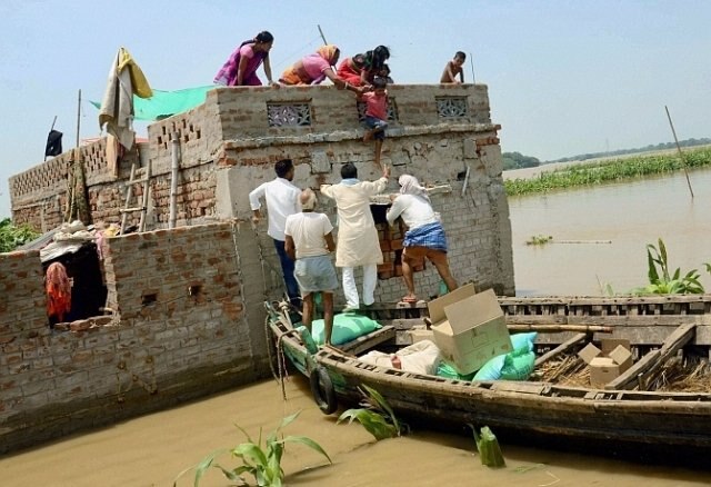 Flood: Ten NDRF teams rushed to Bihar, UP; schools closed in Varanasi Flood: Ten NDRF teams rushed to Bihar, UP; schools closed in Varanasi