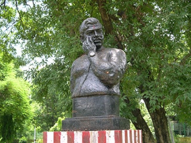Statue of Chandra Shekhar Azad vandalised in Hisar Statue of Chandra Shekhar Azad vandalised in Hisar