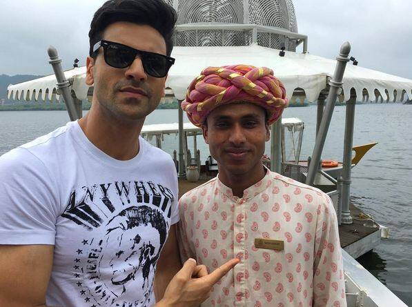 Vivek posted this picture on his Instagram account and captioned it