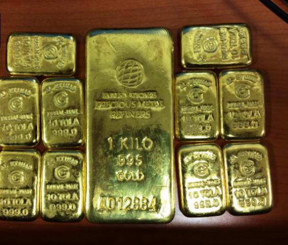 Delhi: Woman hids 2 kg gold in her underwear, gets caught at airport