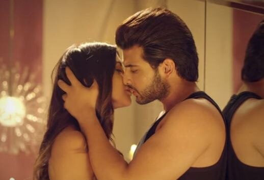 Romance on TV is like of the '70s: Karan Kundra Romance on TV is like of the '70s: Karan Kundra