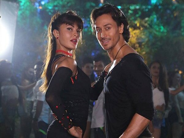 Capsule Review: How is Tiger Shroff & Jacqueline Fernandez's 'A Flying Jatt'? Here's our 10 seconds review Capsule Review: How is Tiger Shroff & Jacqueline Fernandez's 'A Flying Jatt'? Here's our 10 seconds review