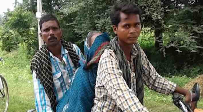 No ambulance on call, sons carry woman's body on bike for 12 km No ambulance on call, sons carry woman's body on bike for 12 km