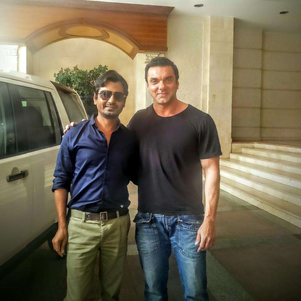 OH: Sohail Khan criticizes Hrithik Roshan directly; says he can't become like Nawazuddin even in 10 years!
