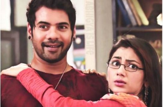 TRP RATINGS: Celebration time for Kumkum Bhagya team as show tops the chart again! TRP RATINGS: Celebration time for Kumkum Bhagya team as show tops the chart again!