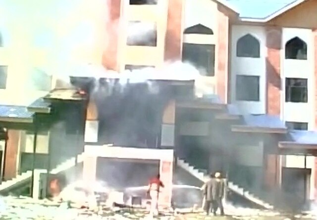 Violence in Shopian, curfew in parts of Srinagar Violence in Shopian, curfew in parts of Srinagar