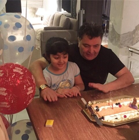 These Twitter Replies By Rishi Kapoor On His 64th Birthday Will Give You The Giggles! These Twitter Replies By Rishi Kapoor On His 64th Birthday Will Give You The Giggles!