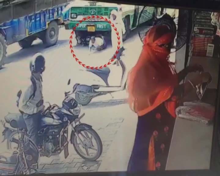 Horrific accident: Watch bike rider getting crushed to death by roadways bus in Sonipat Horrific accident: Watch bike rider getting crushed to death by roadways bus in Sonipat