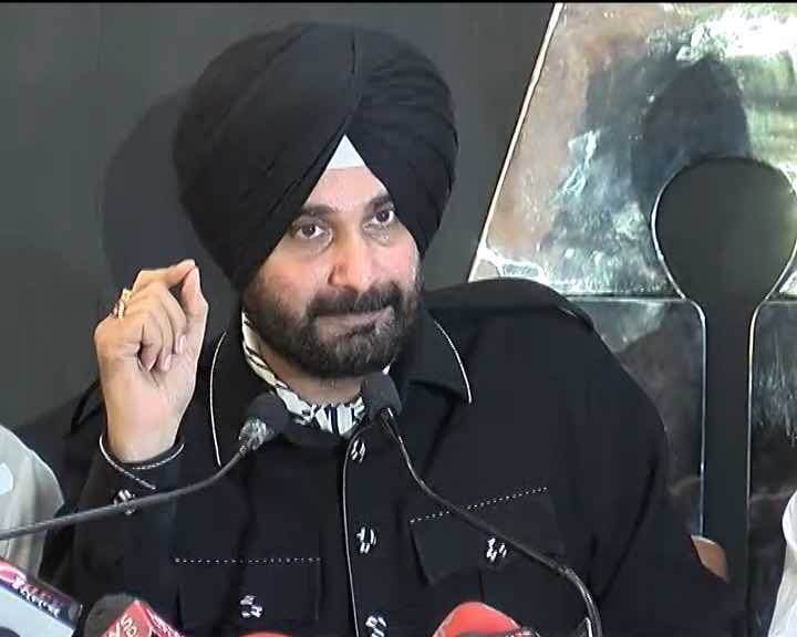 Punjab polls: Navjot Singh Sidhu to 'merge'  Awaaz-e-Punjab with Congress soon Punjab polls: Navjot Singh Sidhu to 'merge'  Awaaz-e-Punjab with Congress soon