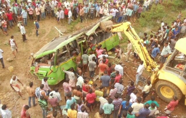 16 killed, 30 injured in bus accident in Odisha 16 killed, 30 injured in bus accident in Odisha