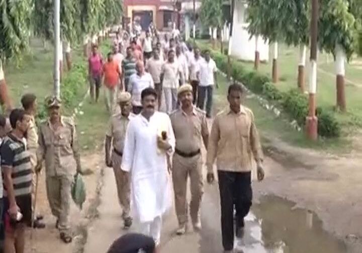 Bihar strongman Shahbuddin walks out of jail after 11 years Bihar strongman Shahbuddin walks out of jail after 11 years