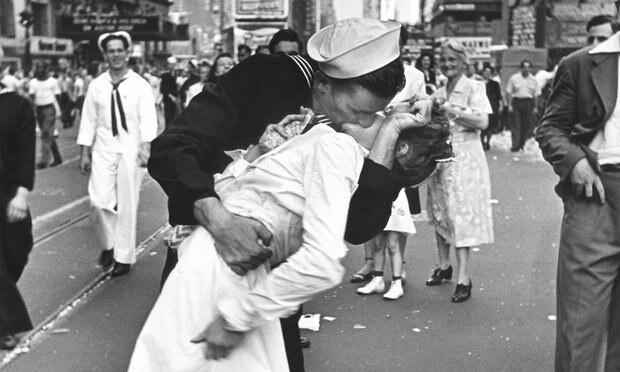 Nurse kissed in iconic World War II photo dies Nurse kissed in iconic World War II photo dies