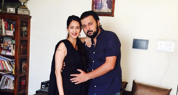 AWWDORABLE: Mommy Chahat Khanna shares picture of her baby-girl! AWWDORABLE: Mommy Chahat Khanna shares picture of her baby-girl!