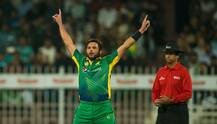 PCB wants Shahid Afridi to retire
