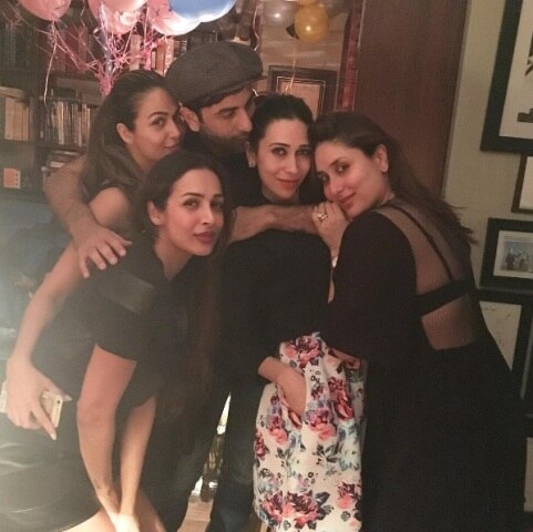 'BEBO' KA HAI BIRTHDAY BASH: Kareena's Big Day Was Full Of Friends, Family & Fun! 'BEBO' KA HAI BIRTHDAY BASH: Kareena's Big Day Was Full Of Friends, Family & Fun!