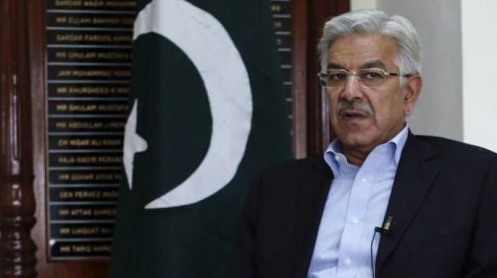 Pakistan foreign minister Kh face blackened with ink Pakistan foreign minister Khawaja Asif's face blackened with ink
