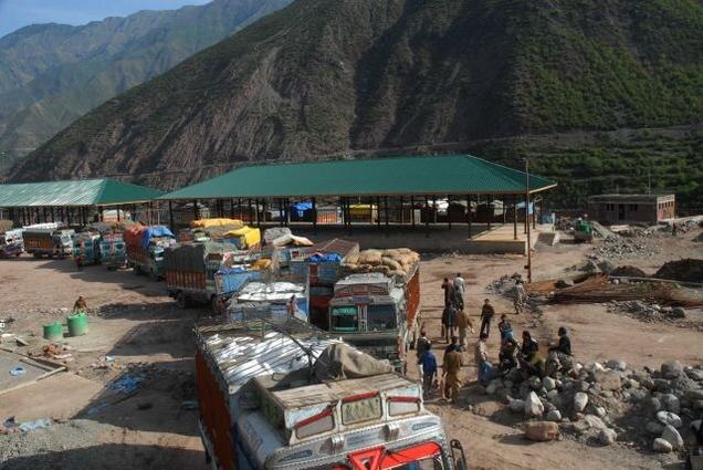 Amid tension, LoC trade continues between India & Pakistan Amid tension, LoC trade continues between India & Pakistan