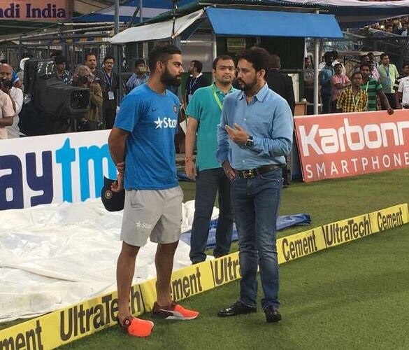 Kohli, Thakur clean Eden as part of Swachh Bharat Abhiyan Kohli, Thakur clean Eden as part of Swachh Bharat Abhiyan