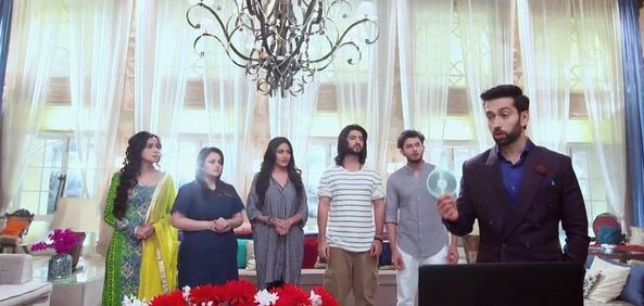 ISHQBAAZ: Gear up to see the LOVE TRIANGLE with a new entry ISHQBAAZ: Gear up to see the LOVE TRIANGLE with a new entry