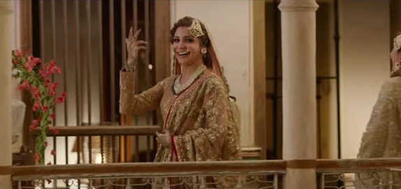 Anushka Sharma Wore A 17 Kg Lehenga For 'Channa Mereya' & It Was A Good Workout for Her Calves Anushka Sharma Wore A 17 Kg Lehenga For 'Channa Mereya' & It Was A Good Workout for Her Calves
