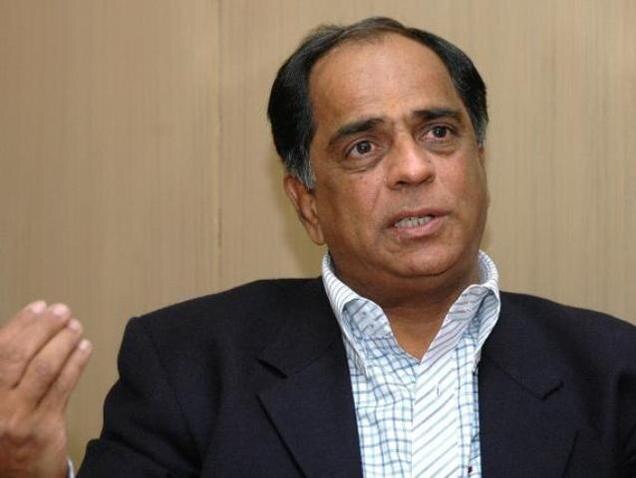 Actors not important, country needs to back soldiers: Nihalani Actors not important, country needs to back soldiers: Nihalani