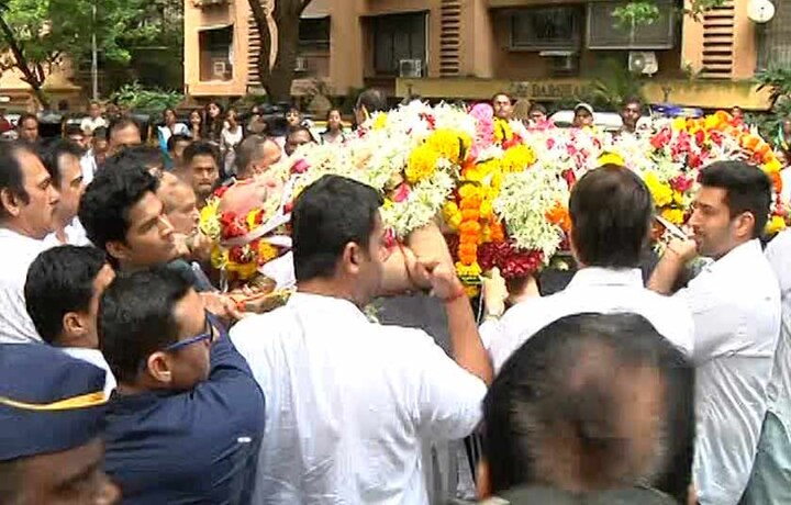 Top Bollywood celebrities attend  funeral of Shilpa Shetty's father Top Bollywood celebrities attend  funeral of Shilpa Shetty's father