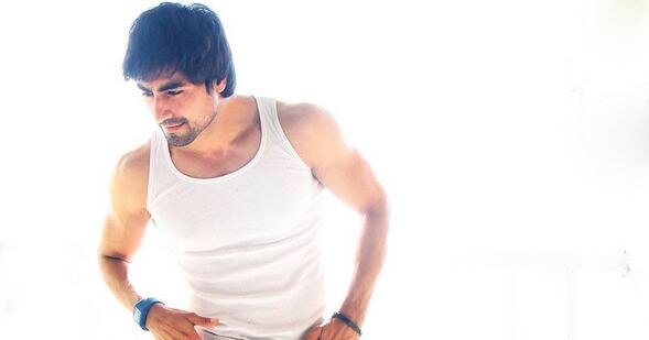 OH NO! Harshad Chopra severely injures his leg OH NO! Harshad Chopra severely injures his leg