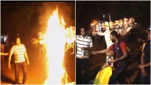 Why JNU is in news again? NSUI burns effigy of Modi projecting him as Ravan Why JNU is in news again? NSUI burns effigy of Modi projecting him as Ravan