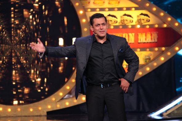 BIGG BOSS 10 launched: This is how 'Aam Aadmi' and celebs impressed host Salman