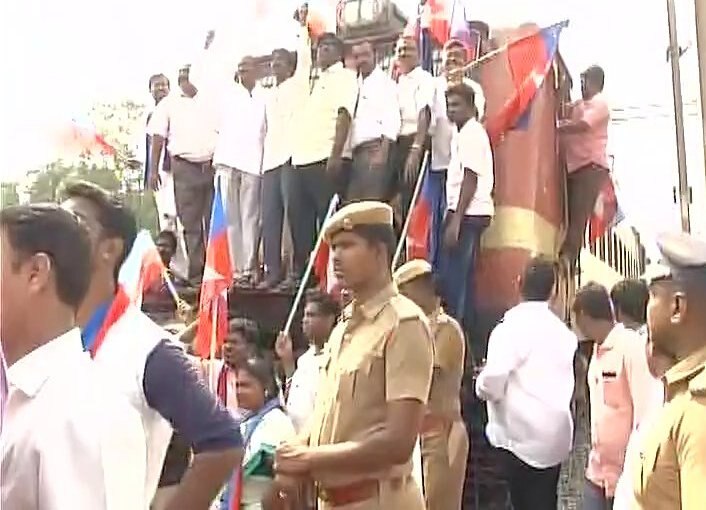 Cauvery issue: 'rail roko' protest across Tamil Nadu, oppn leaders courted arrest Cauvery issue: 'rail roko' protest across Tamil Nadu, oppn leaders courted arrest