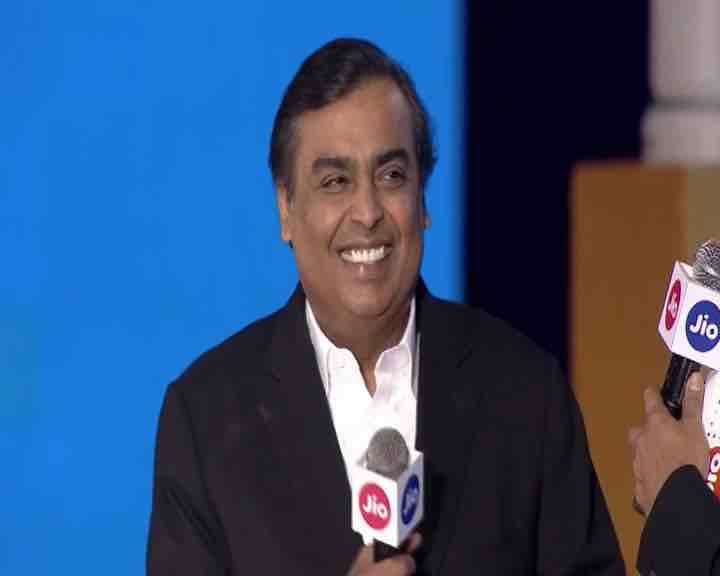 Country comes first, artists after that, says Reliance group chairman Mukesh Ambani Country comes first, artists after that, says Reliance group chairman Mukesh Ambani