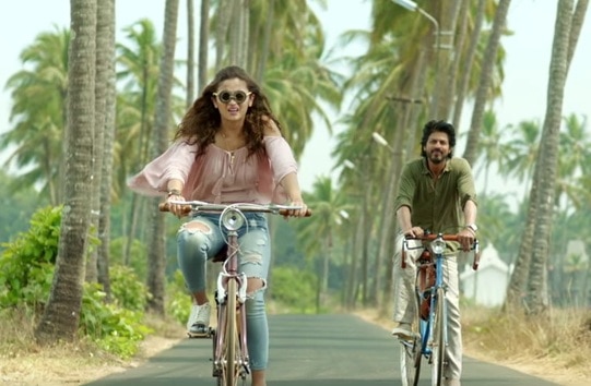 WATCH: Shah Rukh Khan & Alia Bhatt's 'Dear Zindagi' First Teaser Will Make You Love Your Zindagi A Bit More!