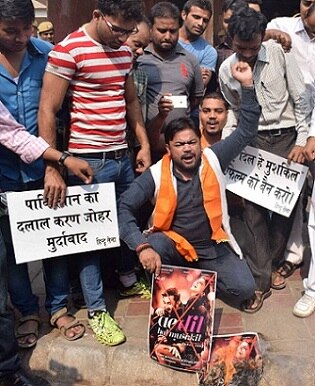 Hindu Sena Workers Stage Protest Against 'Ae Dil Hai Mushkil' Hindu Sena Workers Stage Protest Against 'Ae Dil Hai Mushkil'