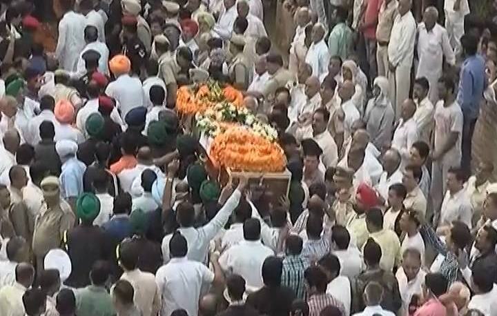 Martyr Mandeep cremated, no Diwali in village Martyr Mandeep cremated, no Diwali in village