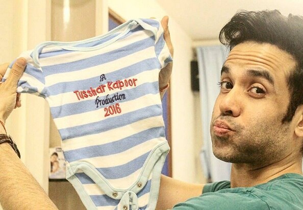 ADORABLE: Tusshar Kapoor Just Posted This Super Cute Picture For His Son Laksshya ADORABLE: Tusshar Kapoor Just Posted This Super Cute Picture For His Son Laksshya