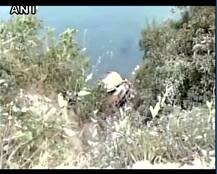 14 pilgrims killed in truck-bus collision in Gujarat