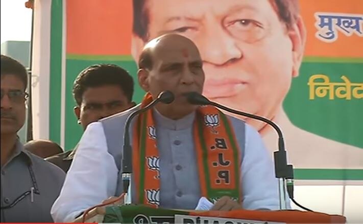 Rajnath Singh mum on 'exodus of Hindus'; raises pitch on Samajwadi Party Rajnath Singh mum on 'exodus of Hindus'; raises pitch on Samajwadi Party