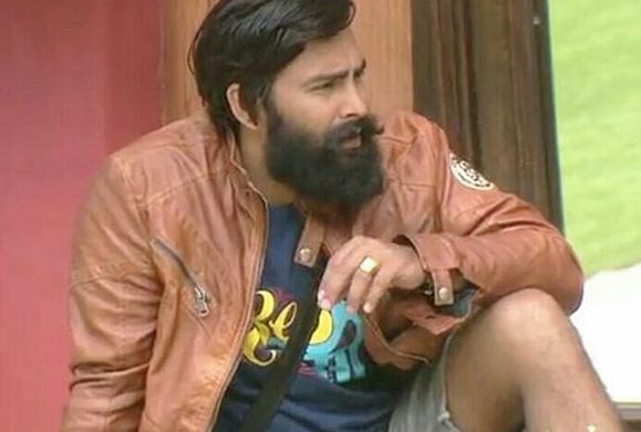 BIGG BOSS 10: Manveer Gurjar SHAVES OFF his beard for Manu BIGG BOSS 10: Manveer Gurjar SHAVES OFF his beard for Manu